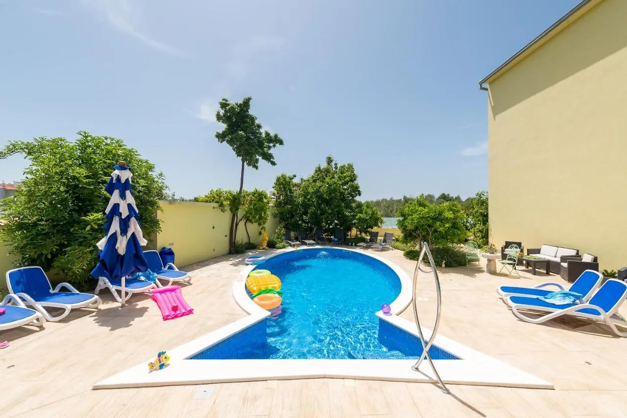 Apartman Petra 5 Trogir 0*,  Croatia